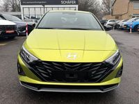 Neu Hyundai i20 90 PS (66 kW) 2025 Gelb Limousine
