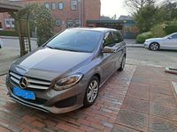 Gebraucht Mercedes B200 156 PS (114 kW) 2016 Grau Van / Kleinbus