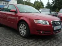 Gebraucht Audi A4 131 PS (96 kW) 2006 Rot Limousine