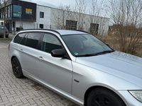 Gebraucht BMW 318 143 PS (105 kW) 2010 Silber Kombi