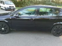 Gebraucht Opel Astra 116 PS (85 kW) 2009 Schwarz Limousine