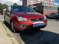 Gebraucht Ford Focus Ambiente 101 PS (74 kW) 2005 Rot Limousine