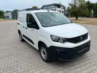 Gebraucht Peugeot Partner Premium 131 PS (96 kW) 2021 Weiß Van / Kleinbus