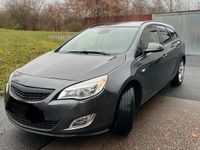 Gebraucht Opel Astra 125 PS (91 kW) 2011 Grau Kombi