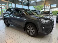Gebraucht Toyota RAV4 175 PS (128 kW) 2023 Grau SUV