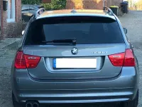 Gebraucht BMW 330 Sport Line 245 PS (180 kW) 2011 Grau Kombi