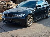 Gebraucht BMW 118 143 PS (105 kW) 2009 Schwarz Kleinwagen