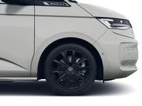 Gebraucht VW Multivan Life 150 PS (110 kW) 2025 Weiß Van