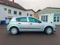 Gebraucht Opel Astra 90 PS (66 kW) 2009 Silber Limousine