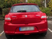 Gebraucht Suzuki Swift Comfort 90 PS (66 kW) 2017 Rot Kleinwagen