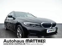 Gebraucht BMW 330 Sport Line 184 PS (135 kW) 2022 Schwarz Kombi