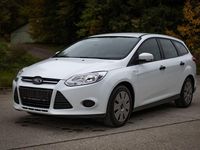 Gebraucht Ford Focus 101 PS (74 kW) 2013 Weiß Kombi