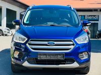 Gebraucht Ford Kuga Titanium 179 PS (131 kW) 2017 Blau SUV