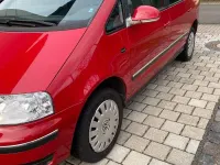 Gebraucht VW Sharan Comfortline 116 PS (85 kW) 2009 Rot Van / Kleinbus