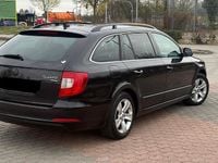 Gebraucht Skoda Superb 140 PS (102 kW) 2012 Schwarz Kombi
