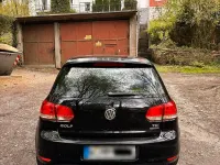 Gebraucht VW Golf VI 105 PS (77 kW) 2011 Schwarz Kleinwagen