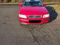 Gebraucht Volvo V40 122 PS (89 kW) 1999 Rot Kombi