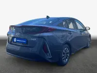 Gebraucht Toyota Prius Basis 122 PS (89 kW) 2018 Marlingrau metallic Kleinwagen