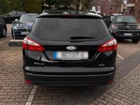 Gebraucht Ford Focus 101 PS (74 kW) 2011 Schwarz Kombi