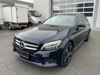 Gebraucht Mercedes C300e Avantgarde 211 PS (155 kW) 2020 Blau Limousine