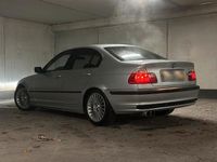 Gebraucht BMW 323 170 PS (125 kW) 1999 Silber Limousine