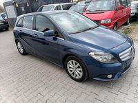 Gebraucht Mercedes B200 136 PS (100 kW) 2012 Blau Van / Kleinbus