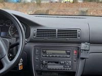 Gebraucht VW Passat Basis 102 PS (75 kW) 2004 Blau Kombi