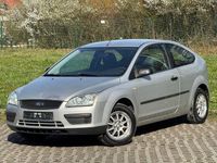 Gebraucht Ford Focus Ambiente 101 PS (74 kW) 2005 Silber