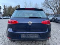 Gebraucht VW Golf VII Trendline 110 PS (80 kW) 2015 Blau Limousine