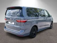 Usado VW Multivan Style 150 HP (110 kW) 2023 Cinzento Monovolume
