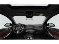 Neu BMW X5 M Sport 490 PS (360 kW) 2025 Skyscraper grau metallic SUV