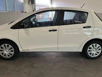Gebraucht Toyota Yaris Basis 112 PS (82 kW) 2018 Weiß Limousine