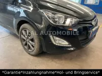 Gebraucht Hyundai i20 Edition 86 PS (63 kW) 2014 Schwarz Kleinwagen