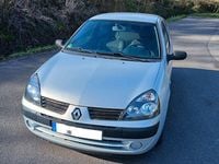Second-hand Renault Clio II 75 CP (55 kW) 2004 Gri Berlinǎ