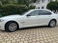 Gebraucht BMW 750 Shadowline 381 PS (280 kW) 2012 Weiß Limousine