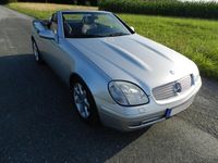 Gebraucht Mercedes SLK230 193 PS (141 kW) 1997 Silber Cabrio