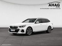 Gebraucht BMW i5 Sport Line 250 kW (340 PS) 2025 Weiß Kombi