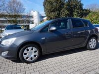 Gebraucht Opel Astra Design Edition 116 PS (85 kW) 2011 Grau Limousine