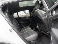 Gebraucht Volvo C40 Core 169 kW (231 PS) 2022 Crystal weiss SUV