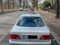 Gebraucht Mercedes E230 Avantgarde 150 PS (110 kW) 1998 Silber Limousine