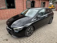 Gebraucht Mercedes B180 116 PS (85 kW) 2023 Nachtschwarz Kleinwagen