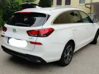 Gebraucht Hyundai i30 Trend 120 PS (88 kW) 2022 Weiß Kombi