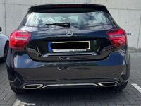 Gebraucht Mercedes A200 156 PS (114 kW) 2017 Schwarz Limousine