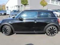 Gebraucht Mini Cooper 136 PS (100 kW) 2023 Schwarz Kleinwagen