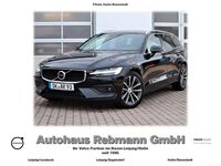 Gebraucht Volvo V60 Momentum 150 PS (110 kW) 2020 Schwarz metallic Kombi