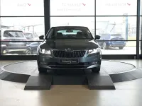 Gebraucht Skoda Superb Style 150 PS (110 kW) 2019 Grau Limousine