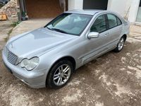 Gebraucht Mercedes C240 Elegance 163 PS (119 kW) 2000 Silber Limousine