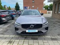 Gebraucht Volvo V60 145 PS (106 kW) 2025 Kombi