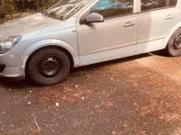 Używany Opel Astra 90 KM (66 kW) 2007 Srebrny Sedan/Limuzyna