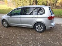 Gebraucht VW Touran 150 PS (110 kW) 2019 Silber Van / Kleinbus